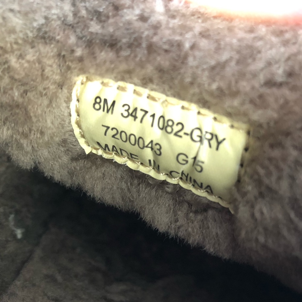 Frye Shearling Lined Leather Slip On - image 7